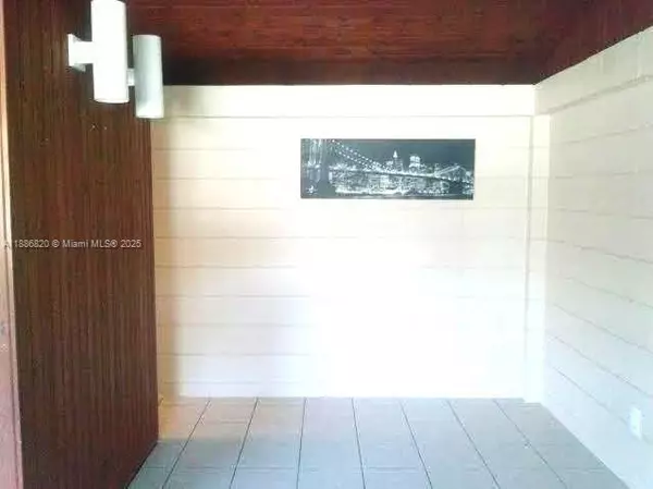 Fort Lauderdale, FL 33334,5401 NE 18th Ave