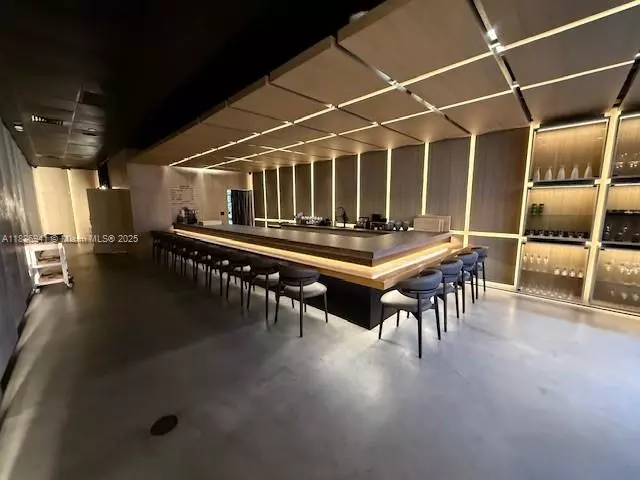 10728 NW 74TH ST RESTAURANT, Doral, FL 33178