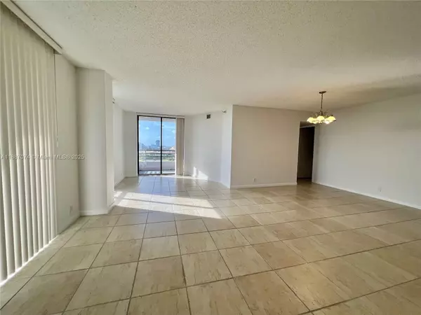 Aventura, FL 33180,3300 NE 191st St #1606