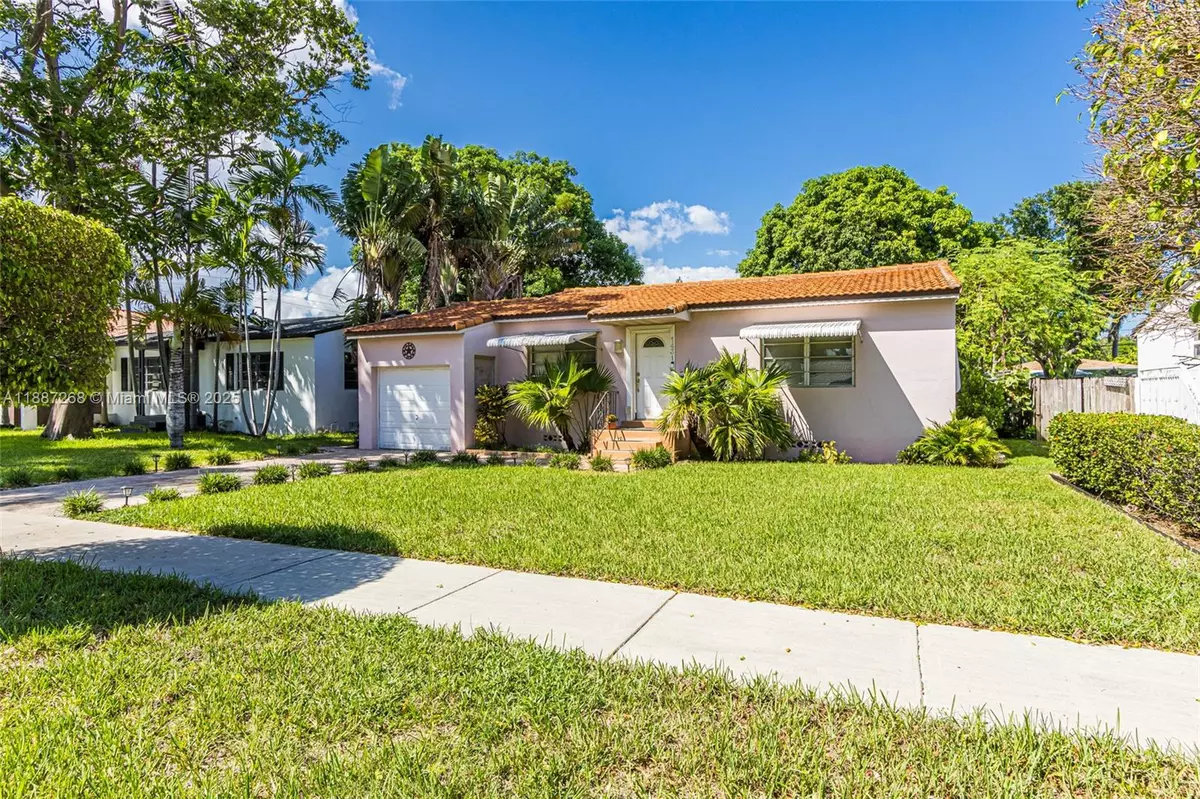 Hollywood, FL 33020,1431 Wiley St
