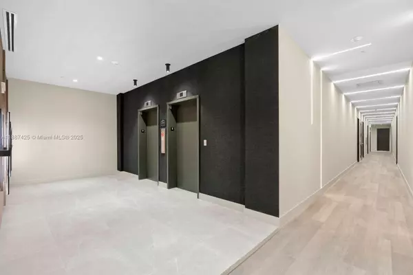 Hallandale Beach, FL 33009,800 N Federal Hwy #1201