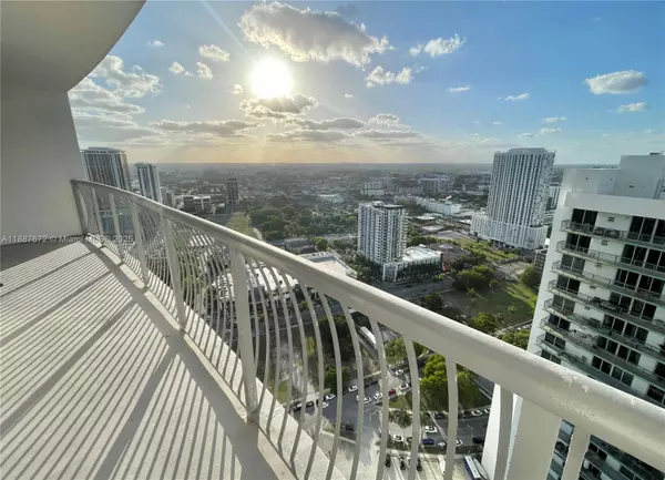 Miami, FL 33132