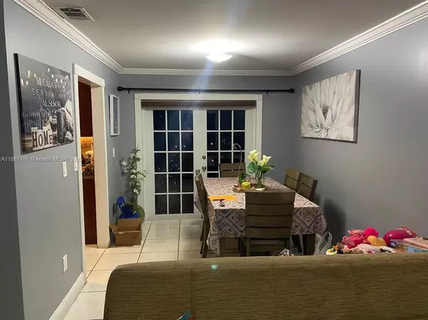 Miami Gardens, FL 33055,19319 NW 54th Ct