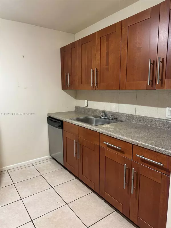Pembroke Pines, FL 33027,Address not disclosed