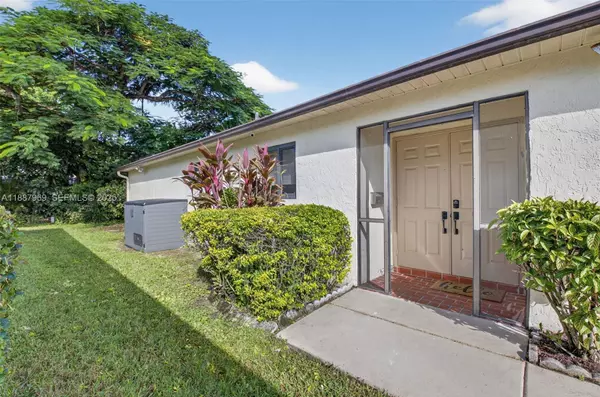 Boca Raton, FL 33433,20774 Concord Green Dr W