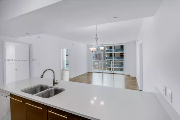 55 SE 6th St #3503, Miami, FL 33131