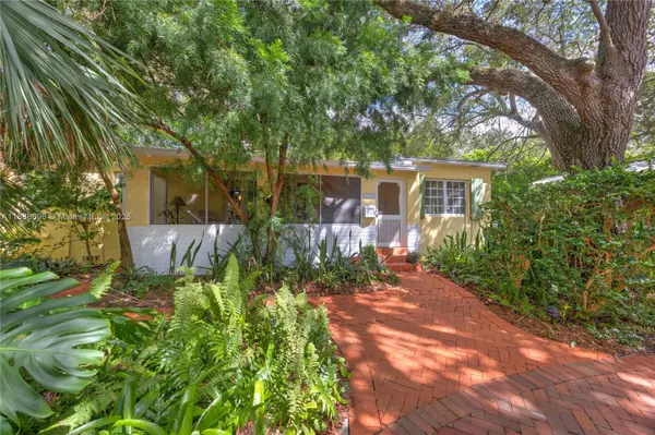 Miami, FL 33155,5925 SW 51st St