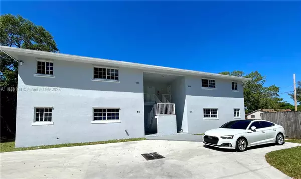 800 SW 10th Ave #820, Hallandale Beach, FL 33009