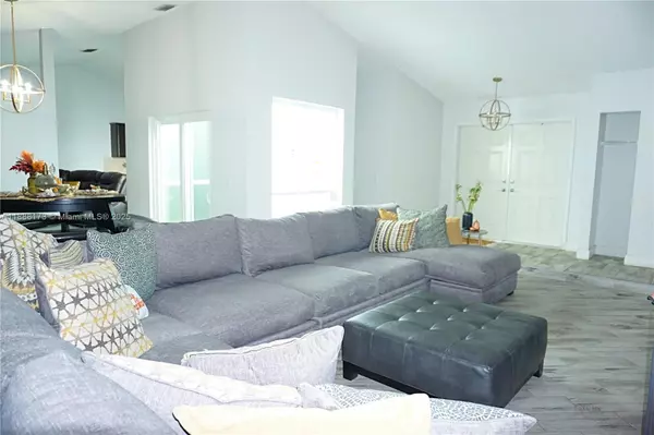 Lauderhill, FL 33351,7952 NW 51st Ct
