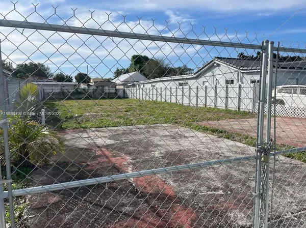 Miami, FL 33126,100 NW 57th Ct