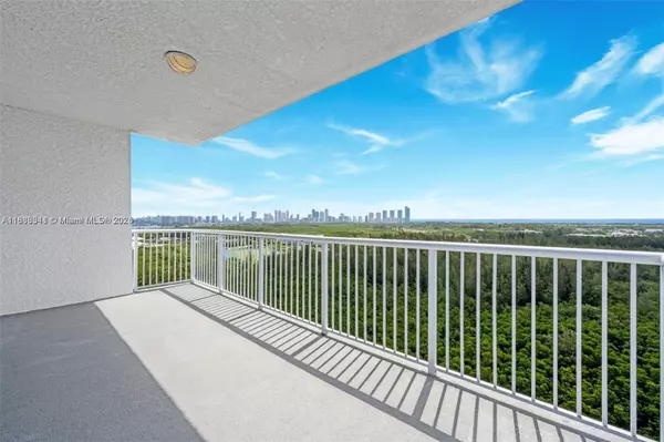 14951 Royal Oaks Ln #2009, North Miami, FL 33181