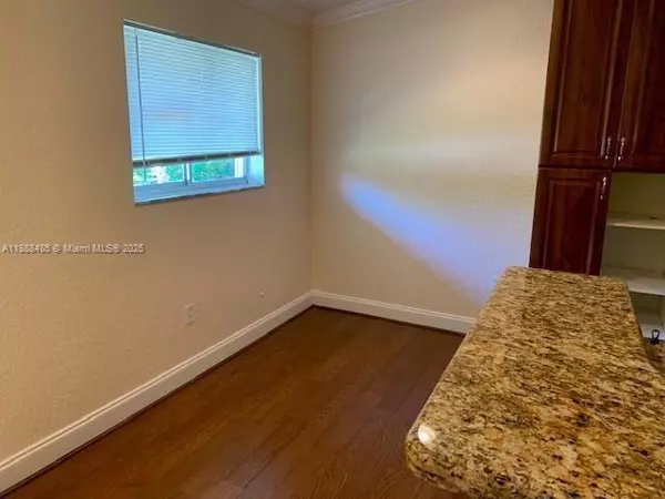 Coral Springs, FL 33065,10722 La Placida Dr #B 3