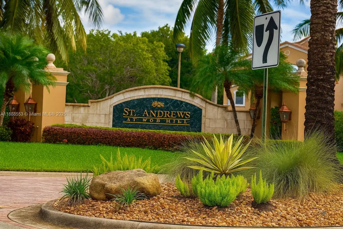 Tamarac, FL 33321,8040 N Nob Hill Rd #105