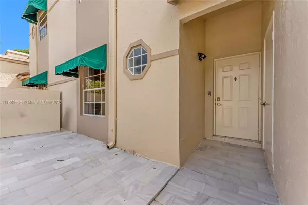 Boca Raton, FL 33433,6534 Via Regina