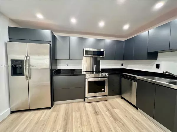 Miami, FL 33129,1901 Brickell Ave #B1613