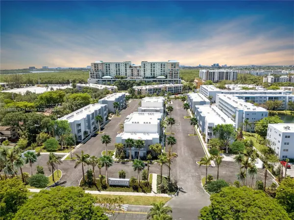 Dania Beach, FL 33004,610 NE 2nd St #305