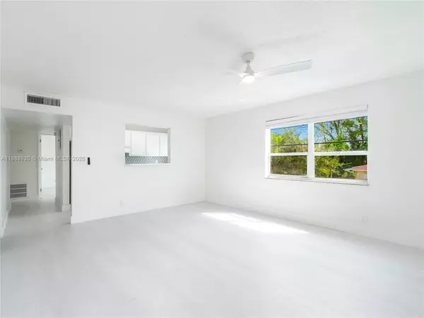 Fort Lauderdale, FL 33316,2025 Miami Rd #7