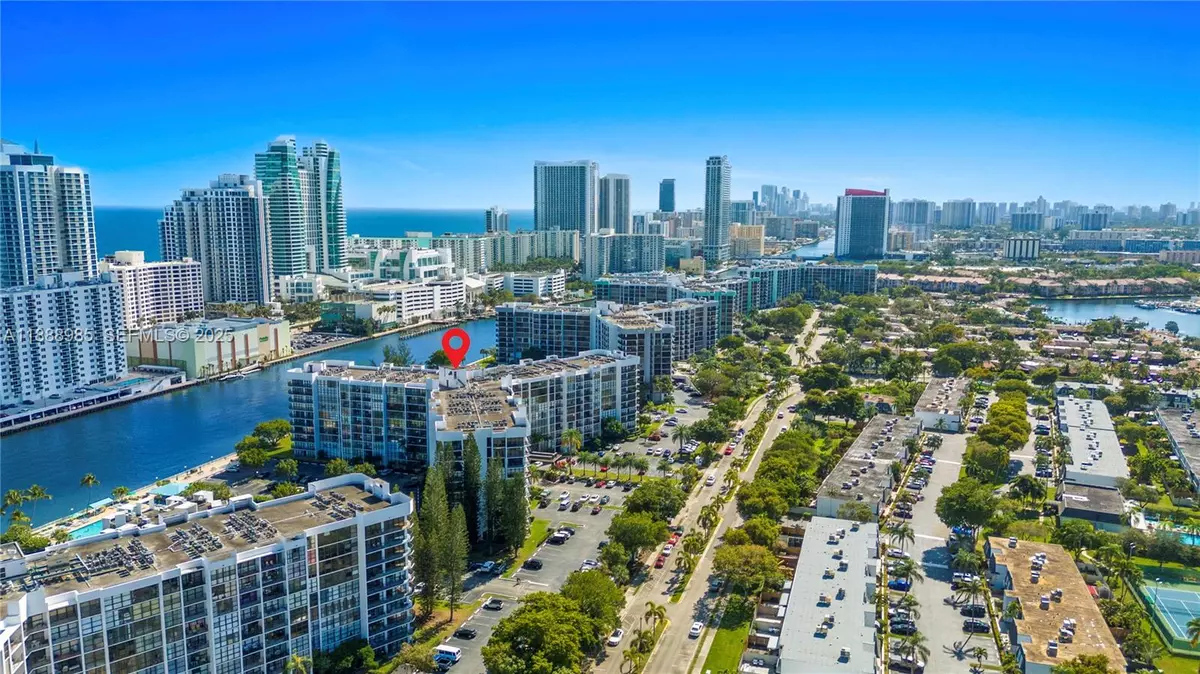 Hallandale Beach, FL 33009,800 Parkview Dr #224