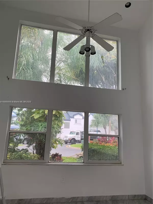 Miami, FL 33179,233 NE 212th Ter
