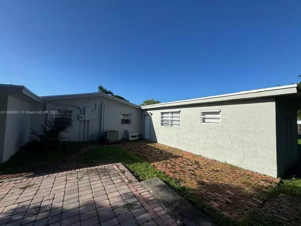 Sunrise, FL 33313,6241 NW 12th St