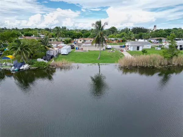 West Park, FL 33023,3710 SW 32nd Ct