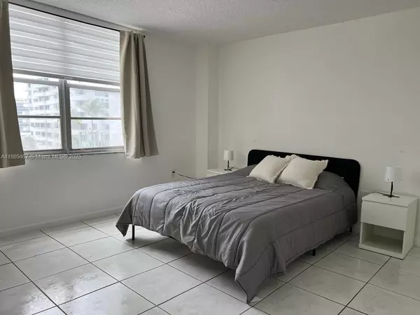 Miami Beach, FL 33141,6801 Indian Creek Dr #509