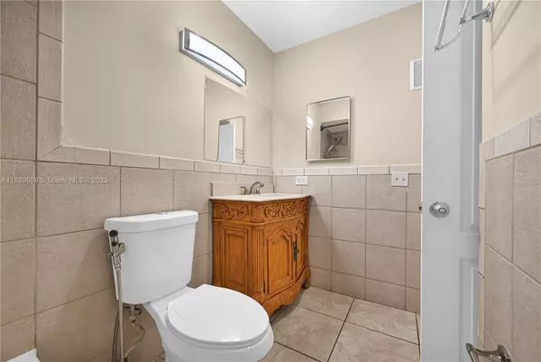 Doral, FL 33166,Address not disclosed