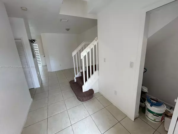 Homestead, FL 33035,1406 SE 26th Ct #311