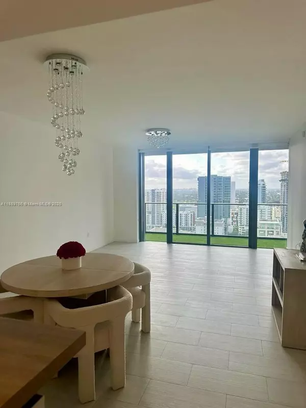 Miami, FL 33131,1000 Brickell Plz #2310