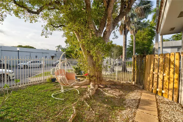 Palmetto Bay, FL 33157,17365 SW 95th Ave #17365