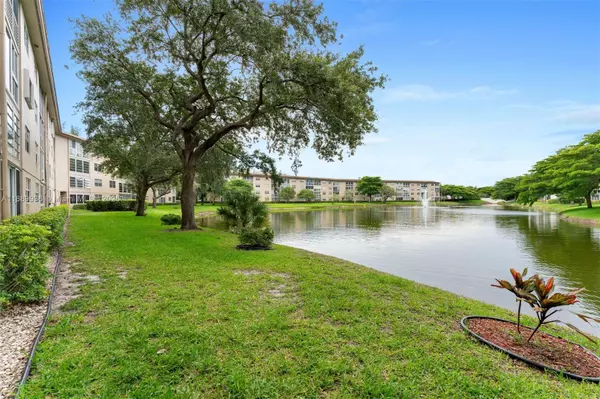1704 Andros Isle #C2, Coconut Creek, FL 33066