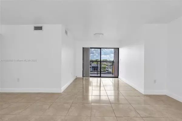 Miami, FL 33165,3945 SW 89th Ave #301