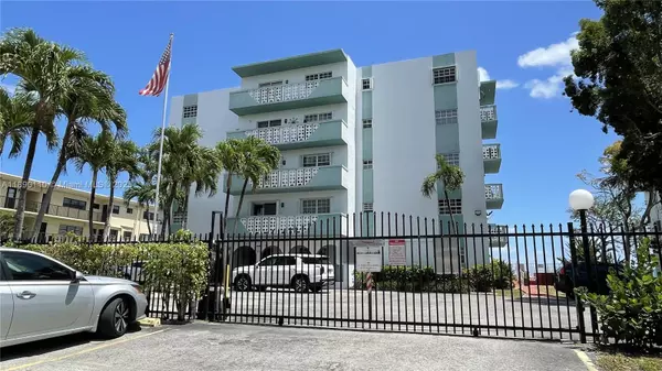7825 NE Bayshore Ct #504, Miami, FL 33138