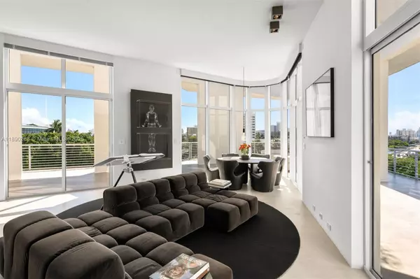 Miami Beach, FL 33139,2001 Meridian Ave #PH-01