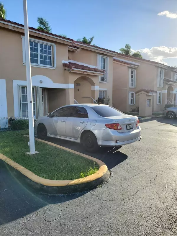 Miami, FL 33183,14260 SW 57th Ln #2-105