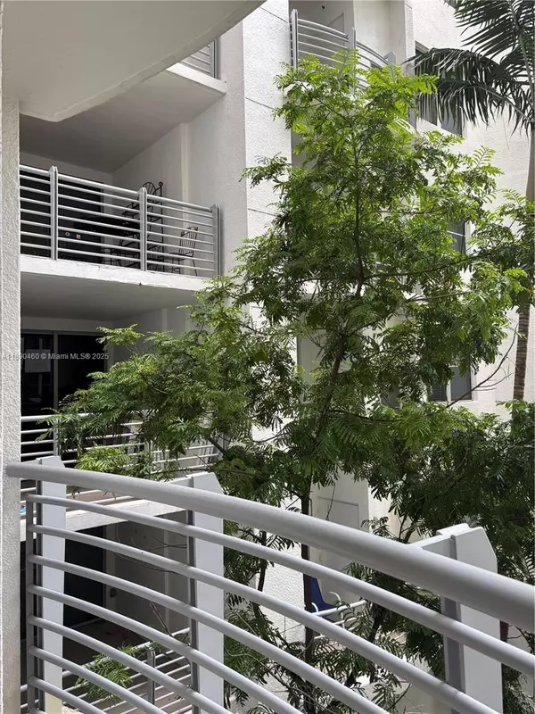 Hollywood, FL 33020,1830 Radius Dr #318