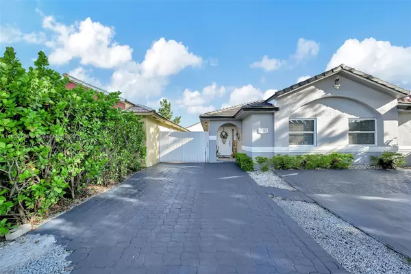 Hialeah, FL 33018,3135 W 72nd Ter