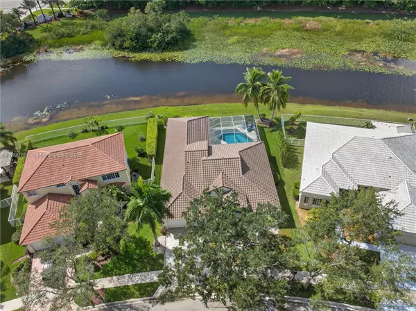 845 Crestview Cir, Weston, FL 33327