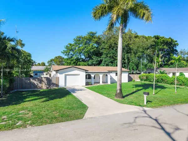 Pembroke Park, FL 33023,4871 SW 36th Ct