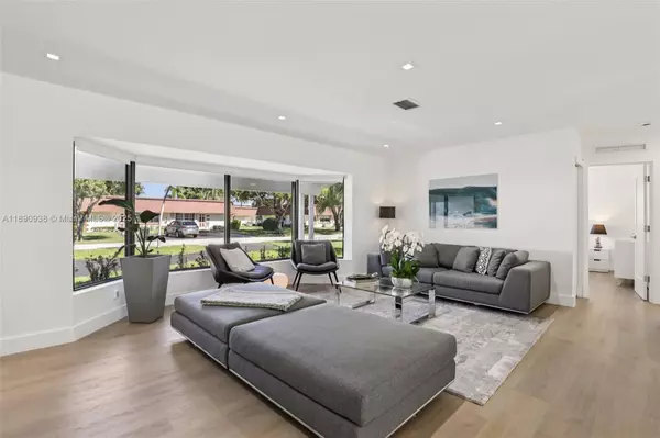 Lighthouse Point, FL 33064,1960 NE 32nd St