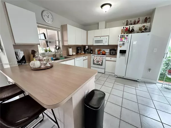 Miami, FL 33182,12972 NW 10th St