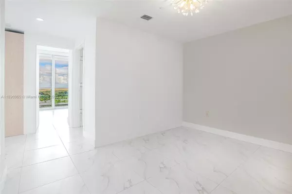 Sunrise, FL 33323,2000 Metropica Way #2501