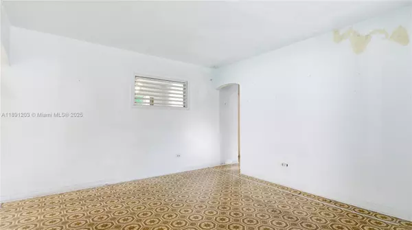 Miami, FL 33134,5611 SW 6th St