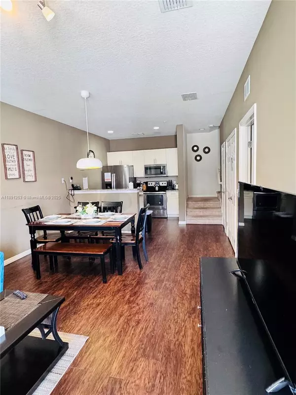 Kissimmee, FL 34747,8931 Shine Dr