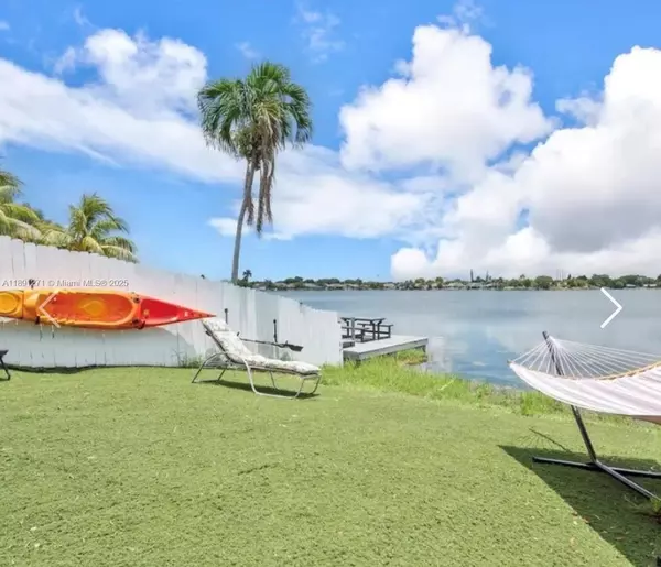 Dania Beach, FL 33312,2421 SW 58th Mnr #1