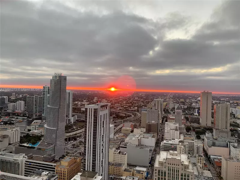 50 Biscayne Blvd #5311, Miami, FL 33132