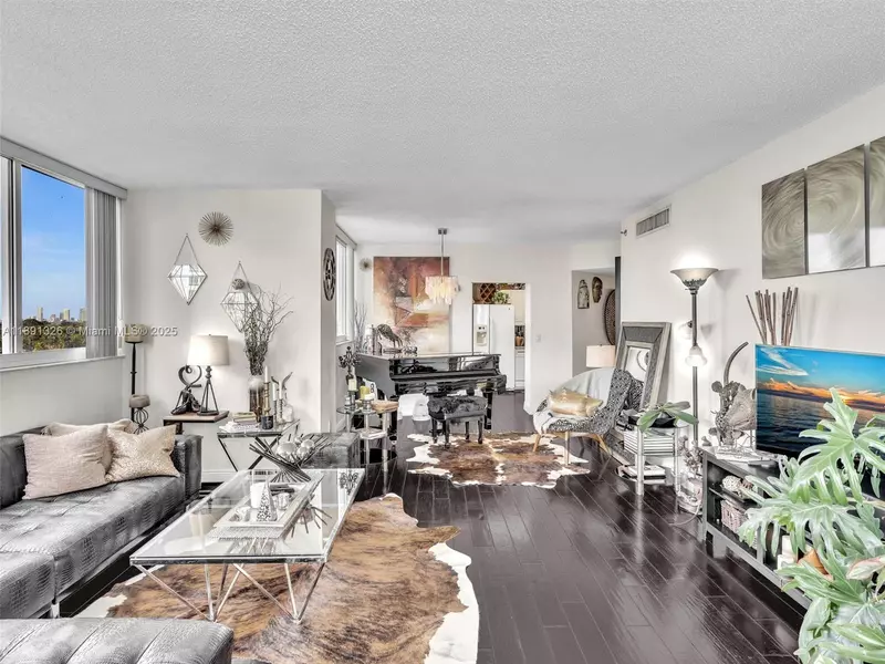 6422 Collins Ave #701, Miami Beach, FL 33141
