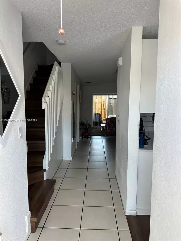 Miami, FL 33186,14023 SW 120th Ct #2-19