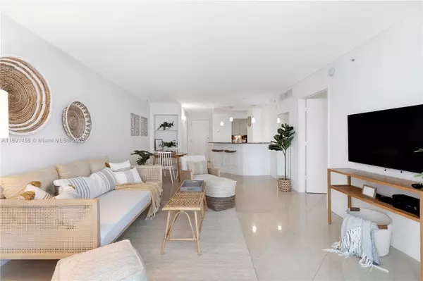 Miami Beach, FL 33141,6917 Collins Ave #508