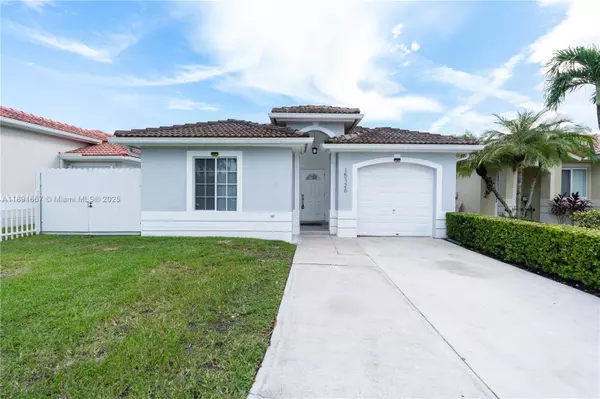 15126 SW 140th Ter, Miami, FL 33196